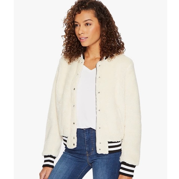 Levi's Sherpa Plush Bomber Jacket - Picture 2 of 8